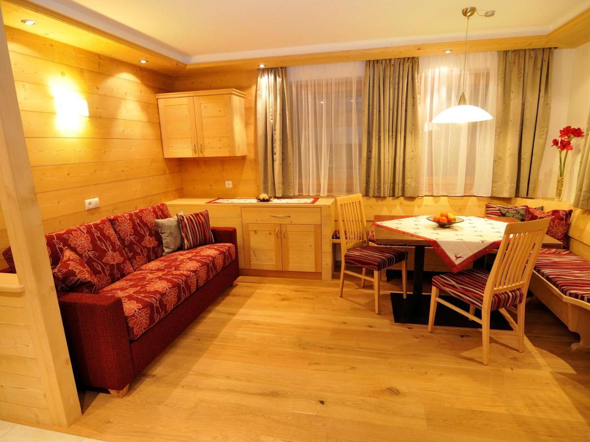 Chalet Regina Apartment Selva di Val Gardena Ngoại thất bức ảnh